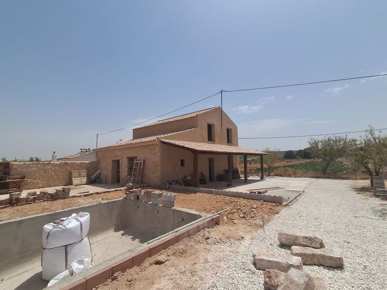 Property thumbnail 3