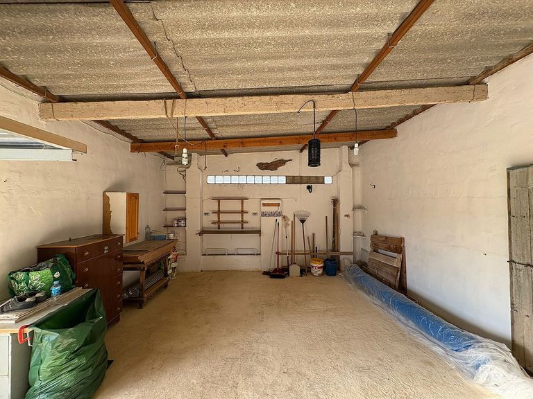 Property thumbnail 40
