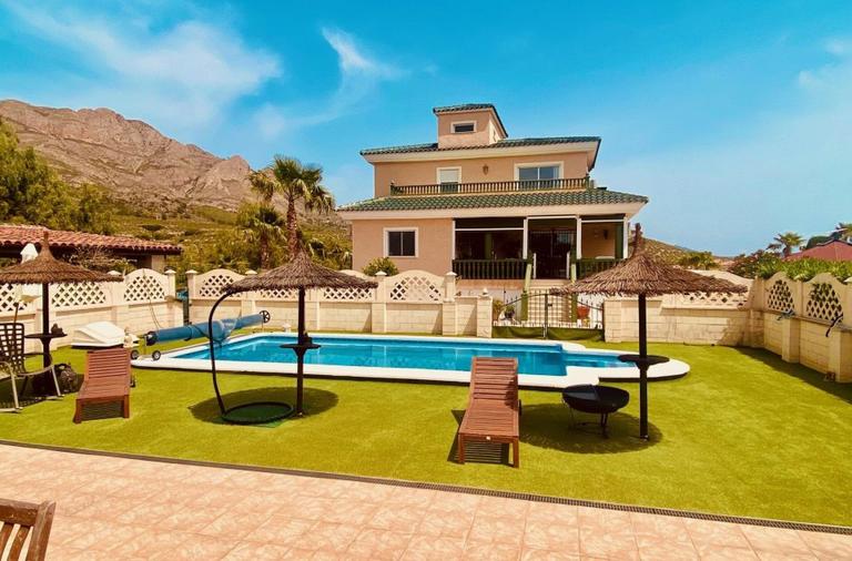 Property thumbnail 2