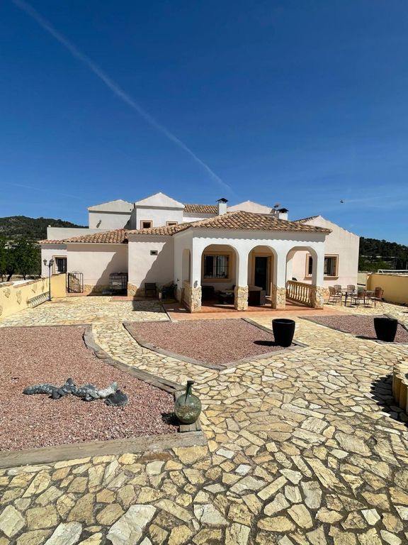 Property thumbnail 4