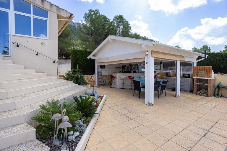 Property thumbnail 25