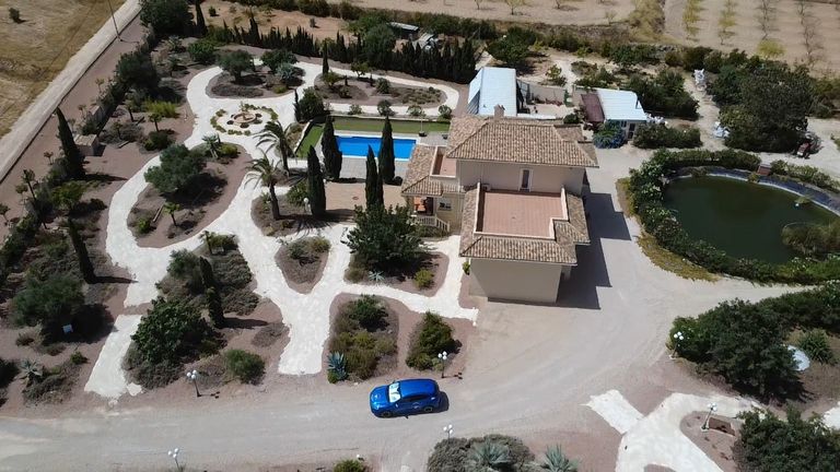 Property thumbnail 2