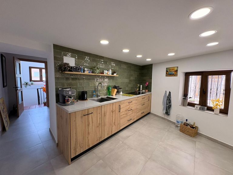 Property thumbnail 8
