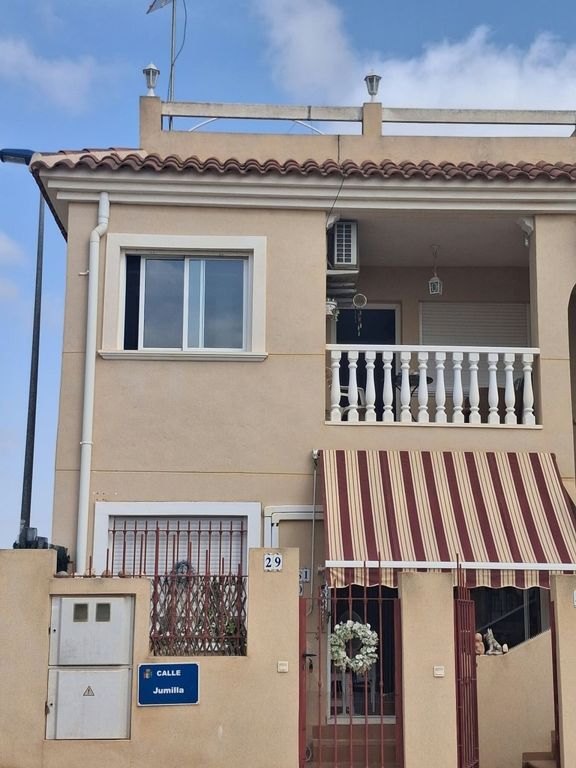 Property thumbnail 2