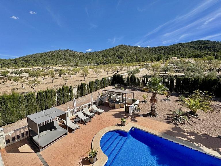 Property thumbnail 4