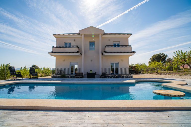 Property thumbnail 11
