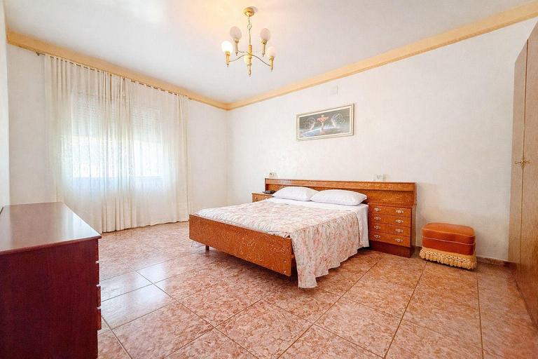 Property thumbnail 25