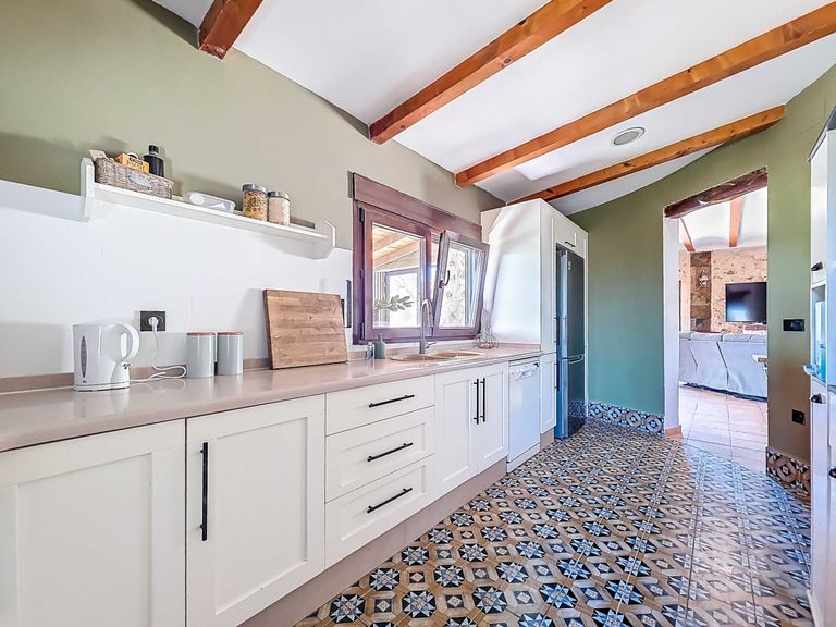 Property thumbnail 1
