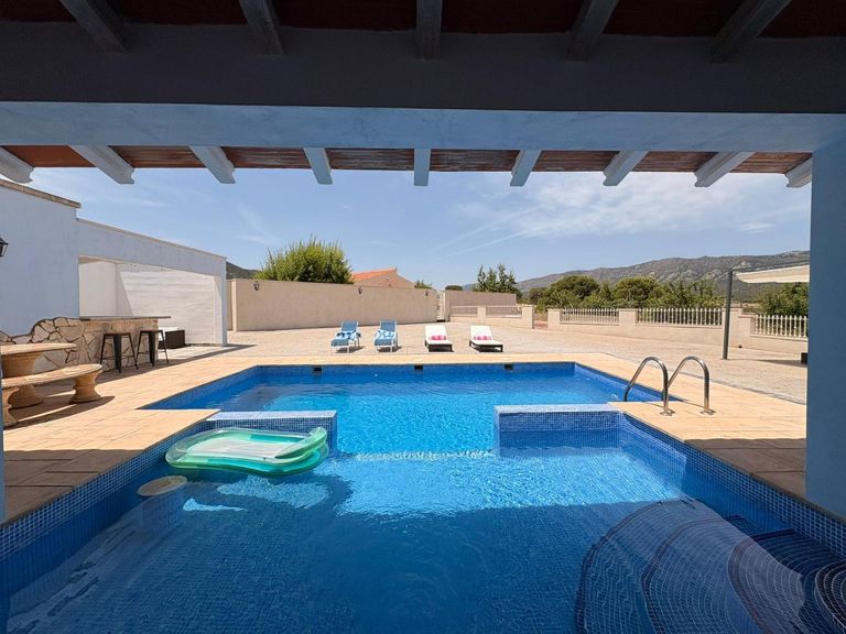Property thumbnail 25