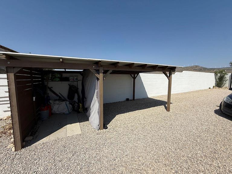 Property thumbnail 13