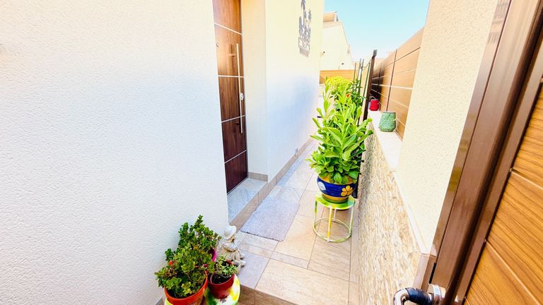 Property thumbnail 8