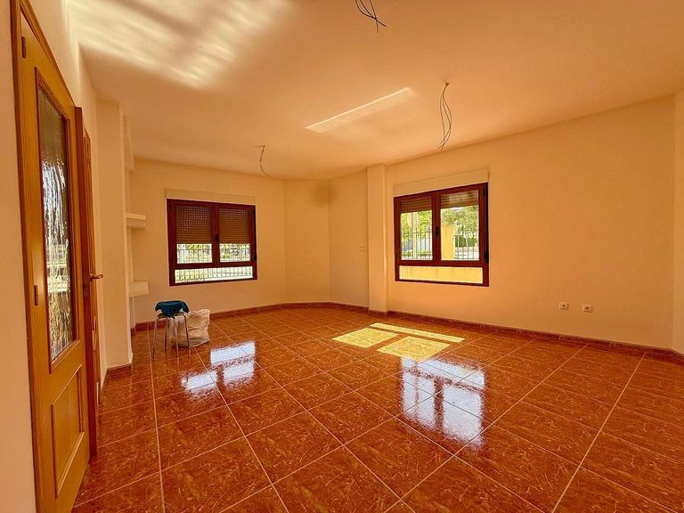 Property thumbnail 9
