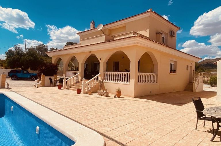 Property thumbnail 12