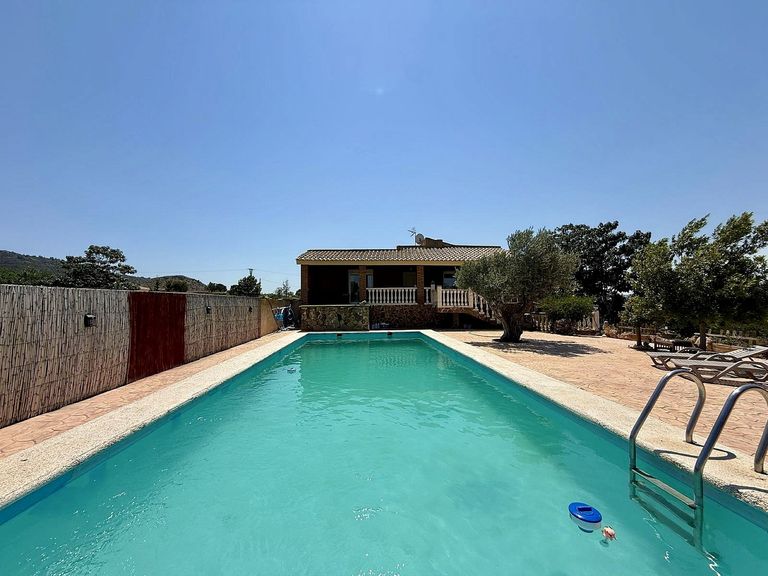 Property thumbnail 13