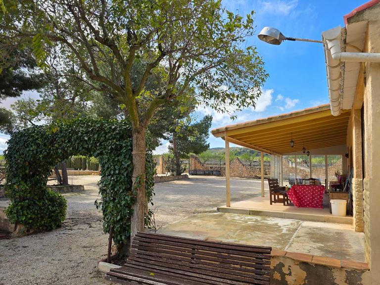 Property thumbnail 36