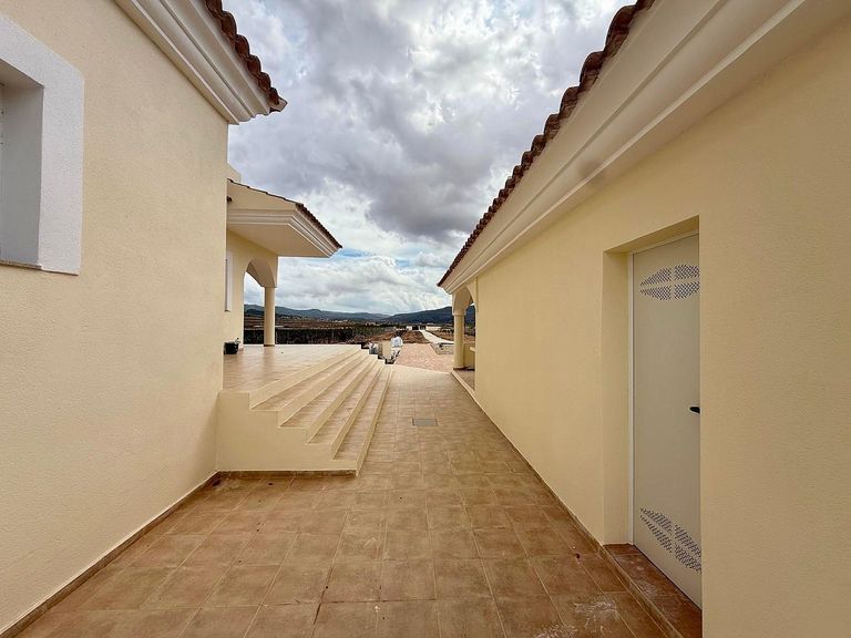 Property thumbnail 12