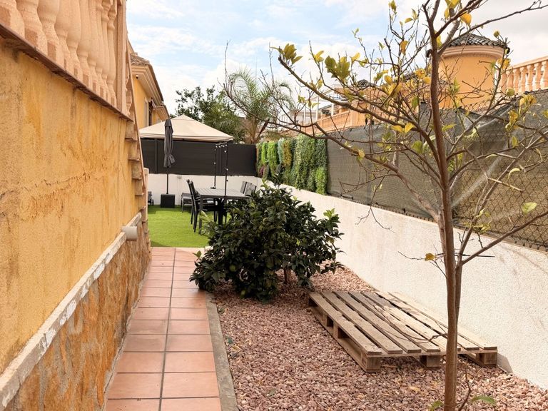 Property thumbnail 10