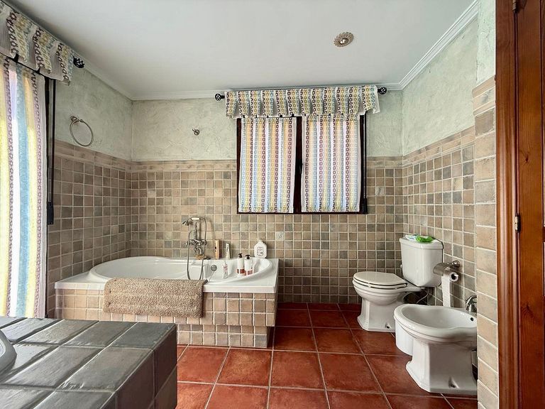 Property thumbnail 35