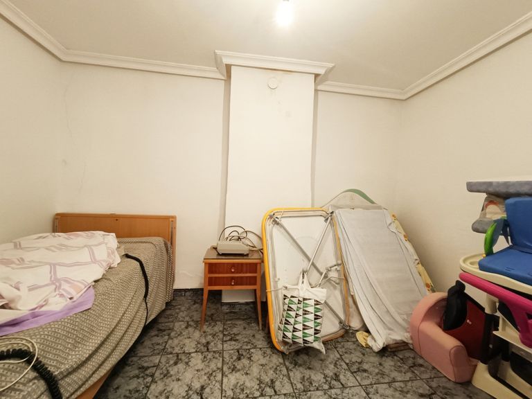 Property thumbnail 12