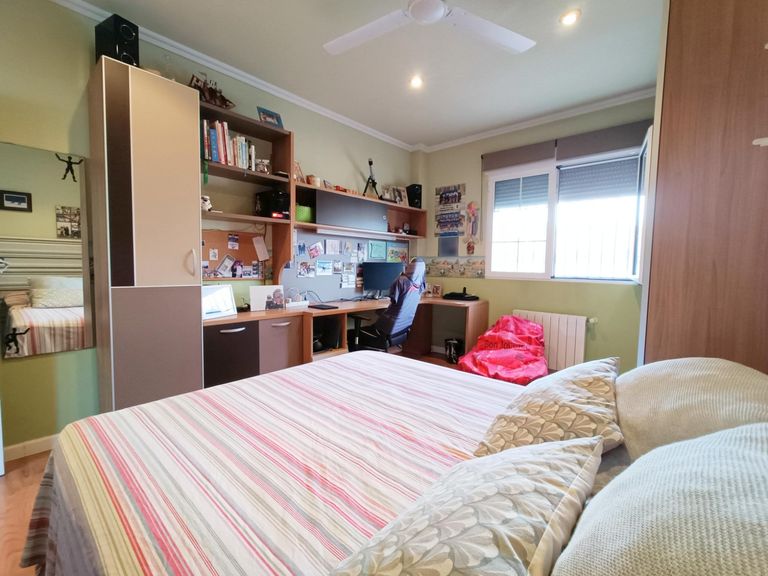 Property thumbnail 25