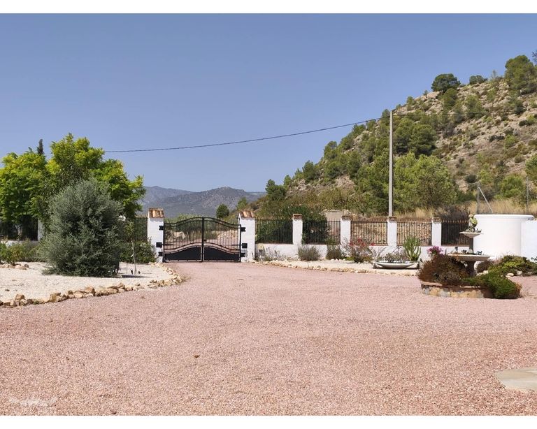 Property thumbnail 18