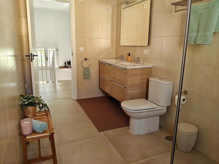 Property thumbnail 36