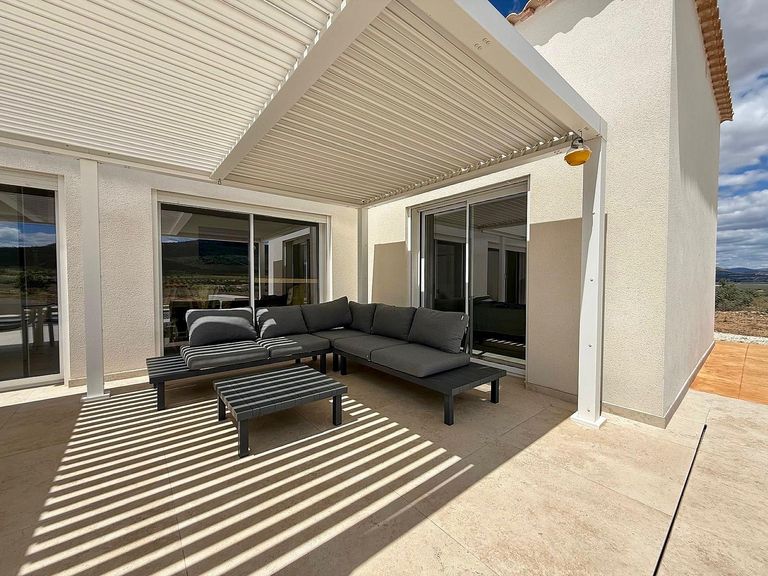 Property thumbnail 3