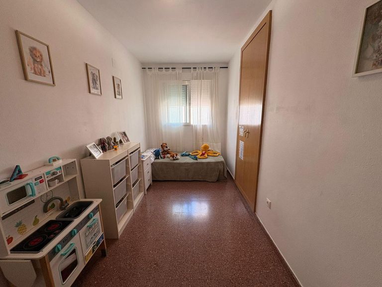 Property thumbnail 9