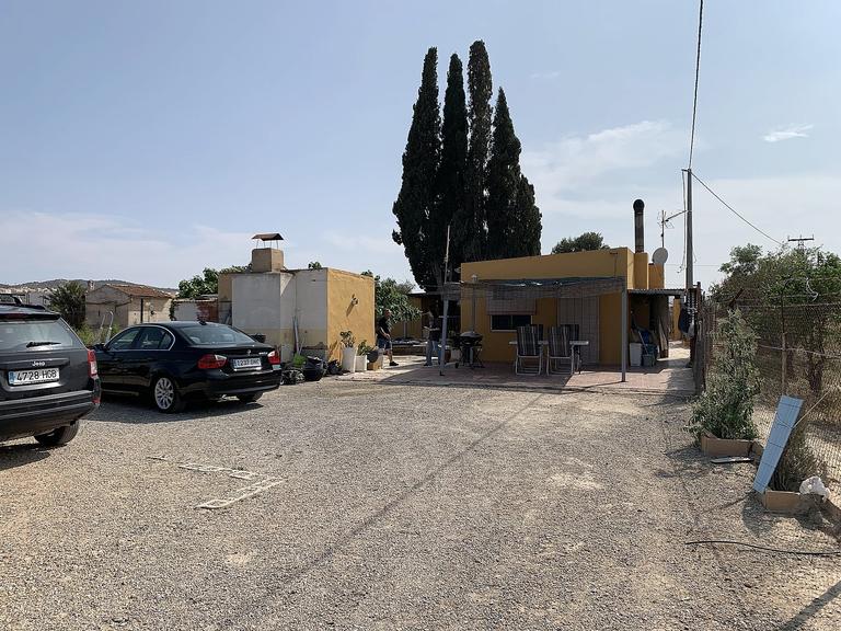 Property thumbnail 1