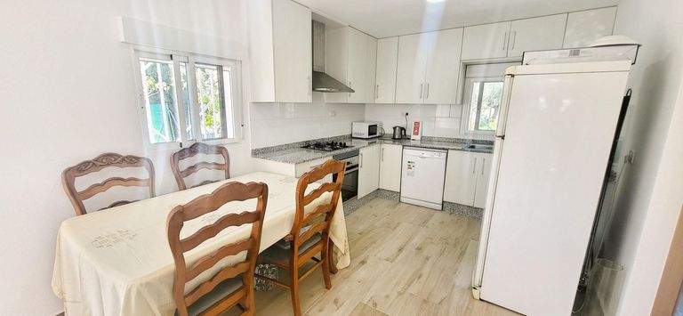 3 bedroom Detached Villa in La Romana, Costa Blanca - Property IV2498