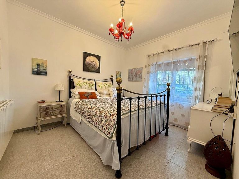 Property thumbnail 11