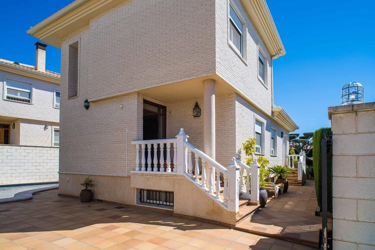 Property thumbnail 12