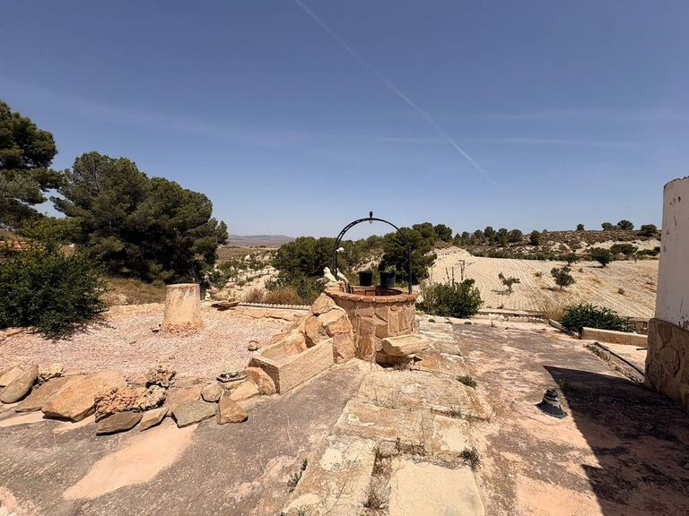 Property thumbnail 34