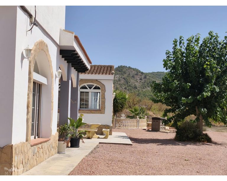 Property thumbnail 16