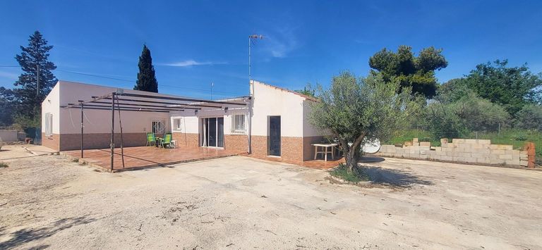 3 bedroom Detached Villa in La Romana, Costa Blanca - Property IV2498