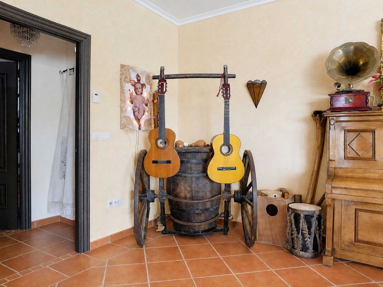 Property thumbnail 36