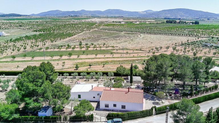 Property thumbnail 2