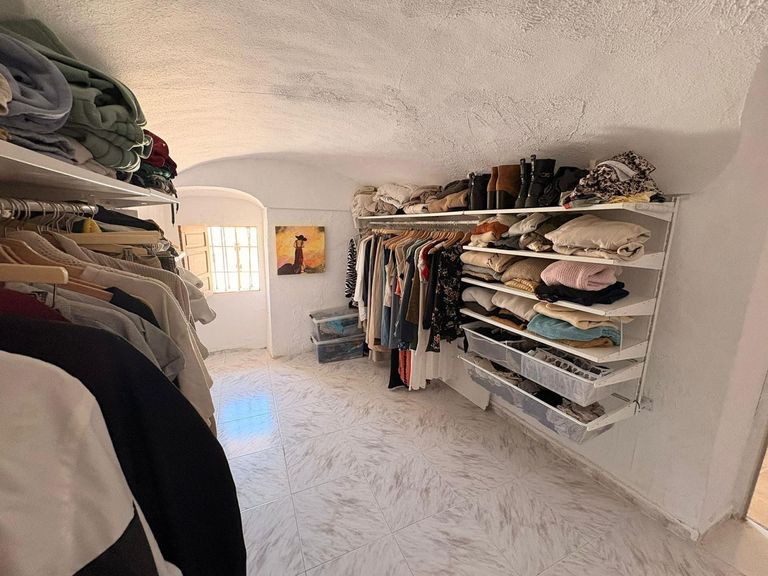 Property thumbnail 24