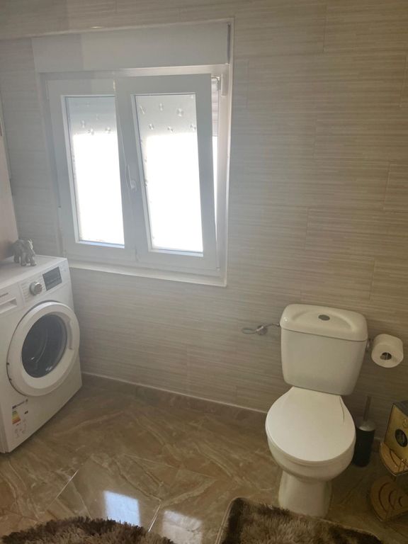 Property thumbnail 25