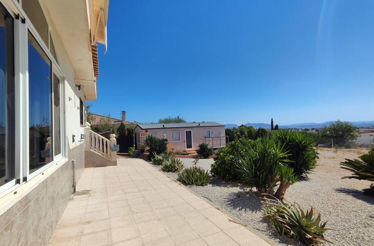 Property thumbnail 6