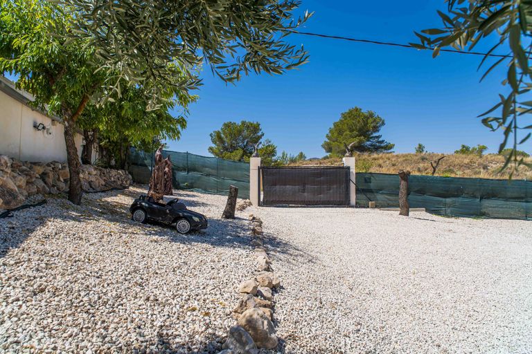 Property thumbnail 19