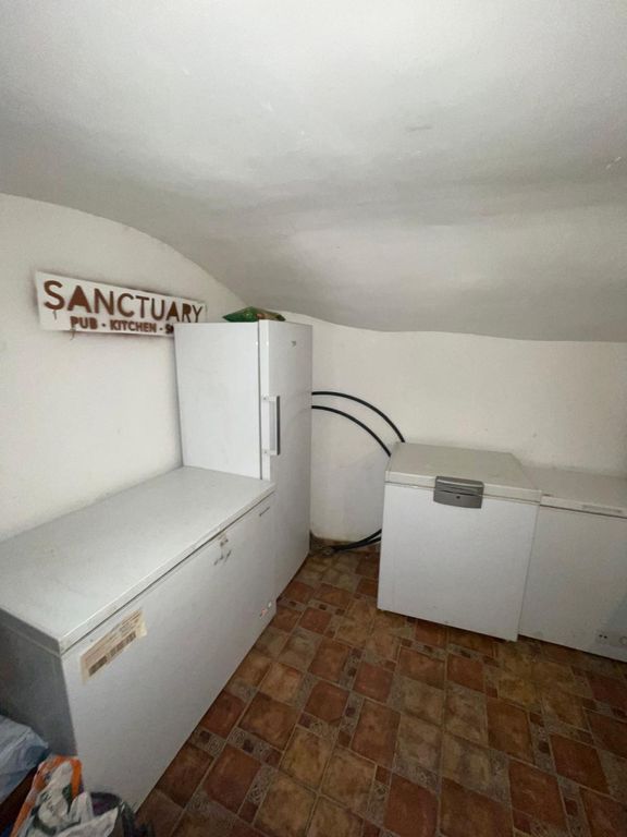 Property thumbnail 19