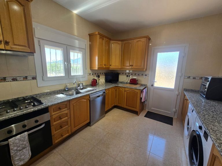 Property thumbnail 10