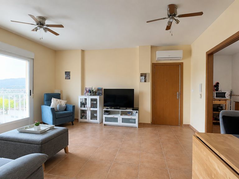 Property thumbnail 3