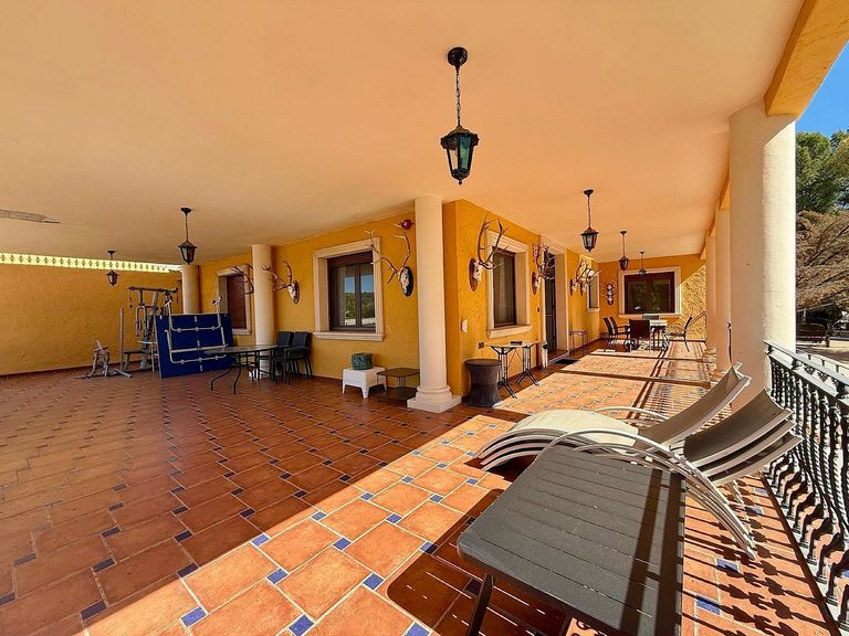 Property thumbnail 12