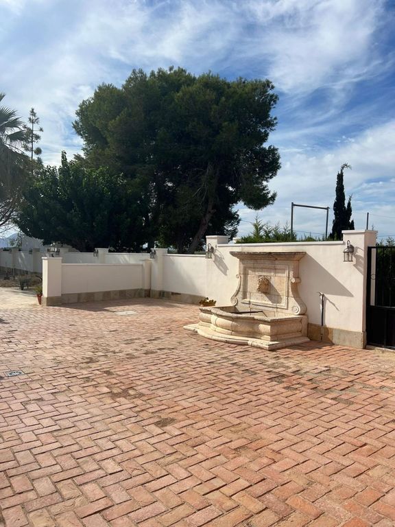 Property thumbnail 7