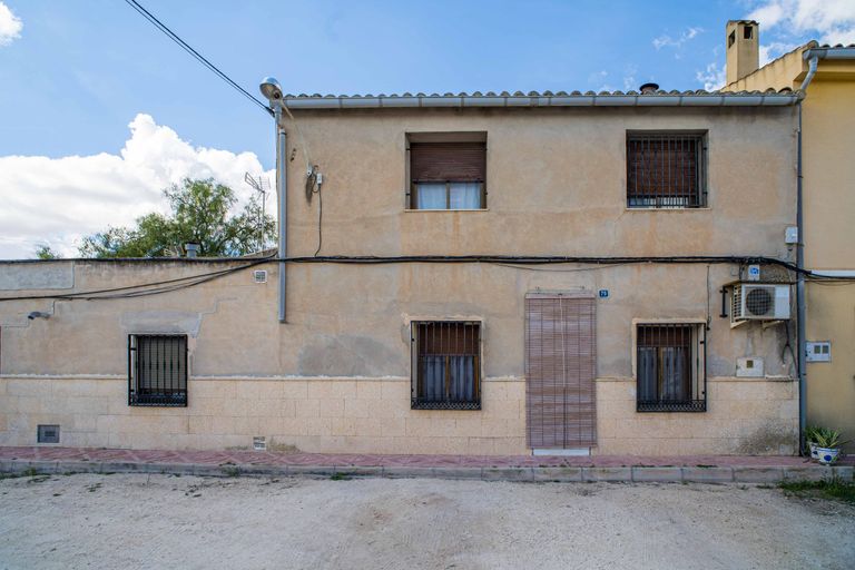 Property thumbnail 1
