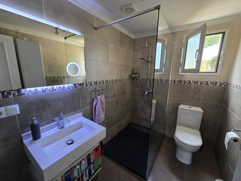 Property thumbnail 16