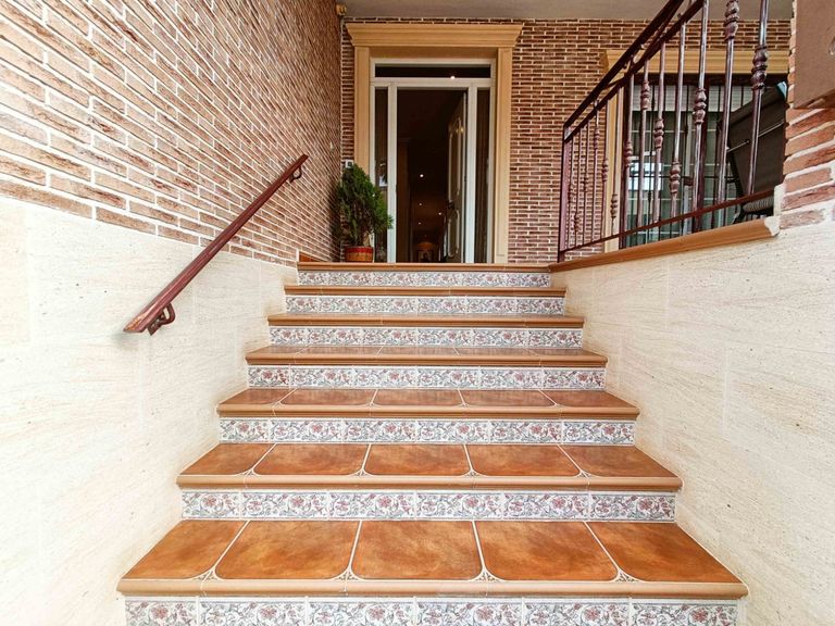 Property thumbnail 6