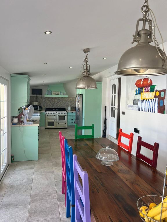 Property thumbnail 24